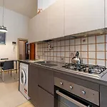 Domus Ternita شقة